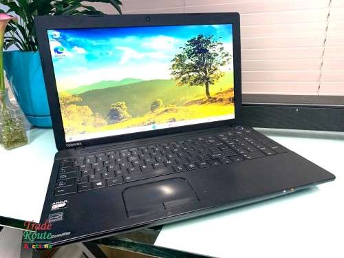 TOSHIBA SATELLITE C50D 15-INCH LAPTOP - 240GB SSD SOLID STATE DRIVE