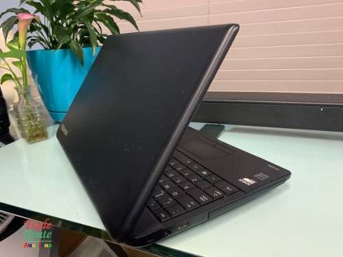 TOSHIBA SATELLITE C50D 15-INCH LAPTOP - 240GB SSD SOLID STATE DRIVE