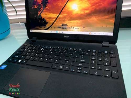 Acer Aspire ES 15 (MODEL ES1-512) 15.6inch Laptop