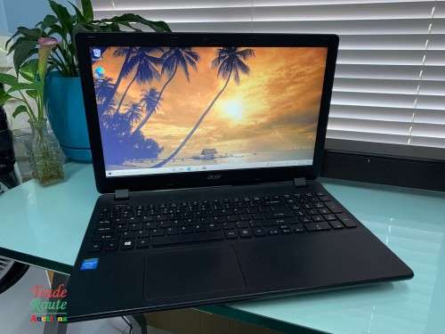 Acer Aspire ES 15 (MODEL ES1-512) 15.6inch Laptop