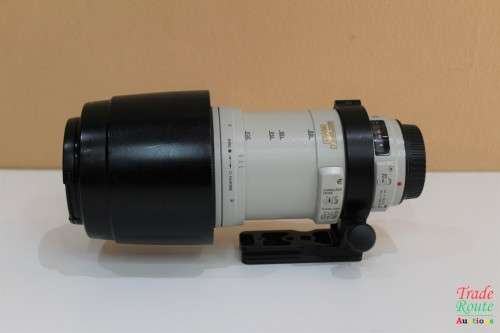 Canon EF 100-400mm f/4.5-5.6 L IS (IMAGE STABILIZER) USM Lens