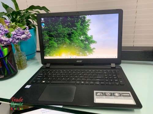 Acer Aspire ES 15 (MODEL ES1-572) 15.6inch Laptop