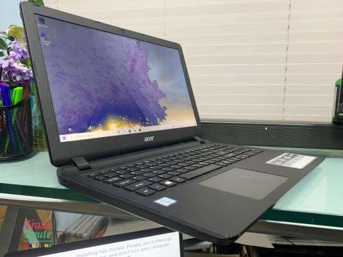 Acer Aspire ES 15 (MODEL ES1-572) 15.6inch Laptop