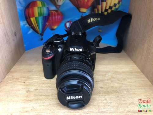 Nikon D3200 24.2 MP CMOS Digital SLR with 18-55mm f/3.5-5.6 AF-S DX NIKKOR Zoom Lens - 24.2 MP