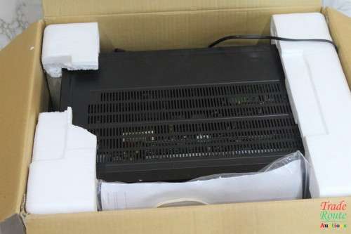 Pioneer VSX 330-k A/V Receiver with Remote in Box
