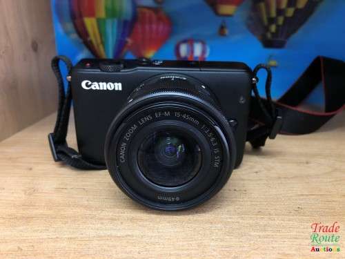 Canon EOS M10 Mirrorless Camera Kit with EF-M 15-45mm Image Stabilization STM Lens Kit