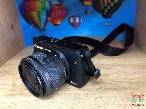 Canon EOS M10 Mirrorless Camera Kit with EF-M 15-45mm Image Stabilization STM Lens Kit