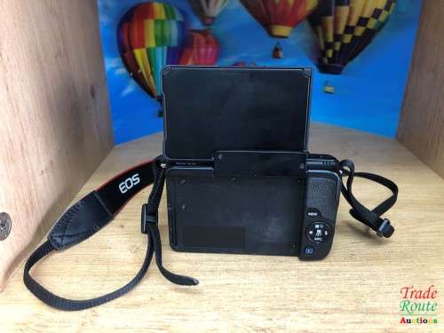 Canon EOS M10 Mirrorless Camera Kit with EF-M 15-45mm Image Stabilization STM Lens Kit
