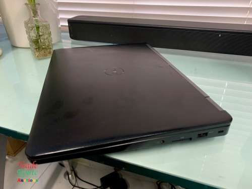 DELL LATITUDE E5470 14` FULL HD LAPTOP | CORE i7 6820HQ 6th Gen 2.7GHz | 8GB RAM | 256GB SSD