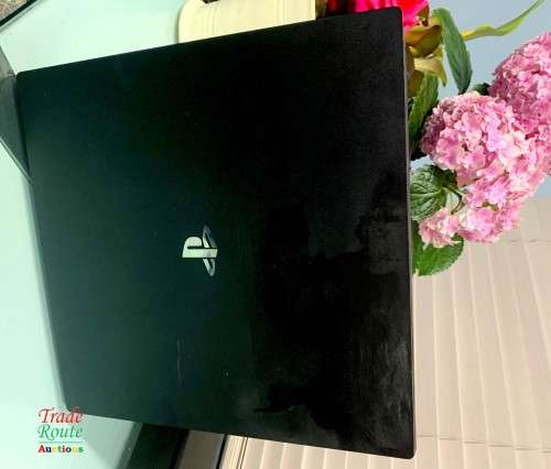 For Spares or Repair - Sony Playstation 4 Console Pro  [CUH-7016b] PS4 PRO - Disc not reading