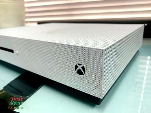 XBOX One S Console (WHITE) Model 1681 1TB [ NO CONTROLLER ]