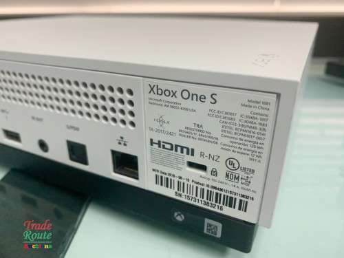 XBOX One S Console (WHITE) Model 1681 1TB [ NO CONTROLLER ]