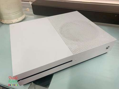XBOX One S Console (WHITE) Model 1681 1TB [ NO CONTROLLER ]