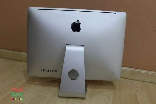 Apple iMAC | 21.5 INCH | Core i3 3.2Ghz | 8GB RAM | 500GB HDD - ATI Radeon HD Graphics - All in One