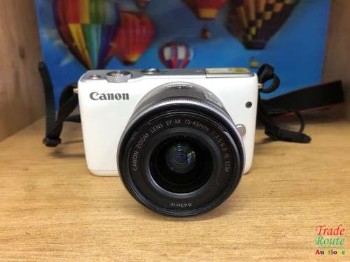 Canon EOS M10 Mirrorless Camera Kit with EF-M 15-45mm Image Stabilization STM Lens Kit (White)