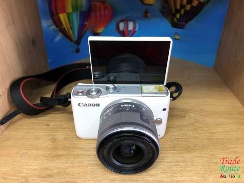 Canon EOS M10 Mirrorless Camera Kit with EF-M 15-45mm Image Stabilization STM Lens Kit (White)