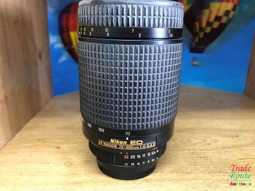 Nikon AF NIKKOR 70-300mm f/4.5-6D Lens