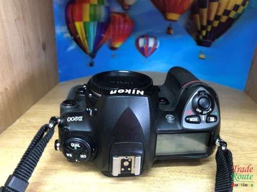 Nikon D200 PROFESSIONAL Digital SLR Camera Body ONLY