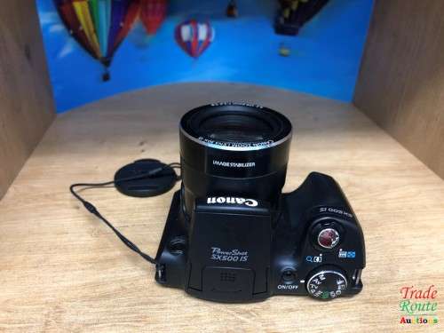 Canon PowerShot SX500 IS DIGITAL CAMERA 16.0 MP with 30x Wide-Angle Optical IS Zoom and 3.0-Inch LCD