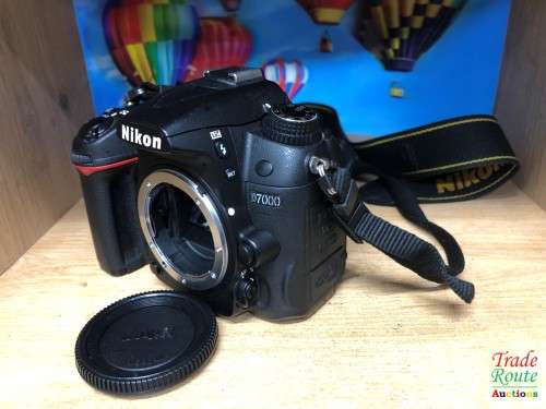 NIKON D7000 DSLR CAMERA Body (ONLY) 16.2 Megapixels