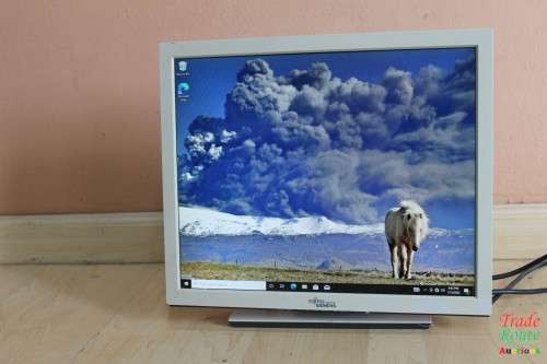 Fujitsu Siemens Computers LCD Color Monitor - D-80807