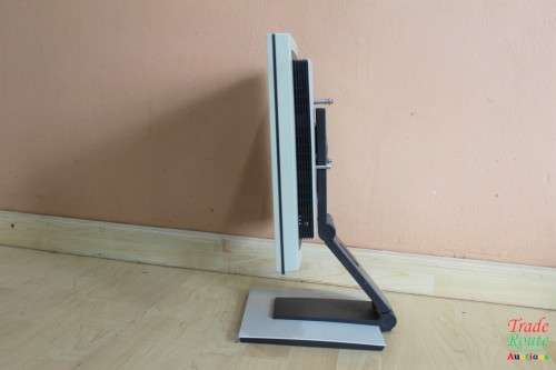 Fujitsu Siemens Computers LCD Color Monitor - D-80807