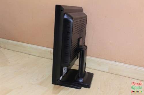 Hyundai U90D 19` LCD 1280x1024 TFT VGA DVI Monitor