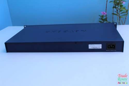 Netgear FS728TPv2 24-Port 10/100 Smart Managed Switch with POE [ FAULTY FOR SPARES OR REPAIR ]