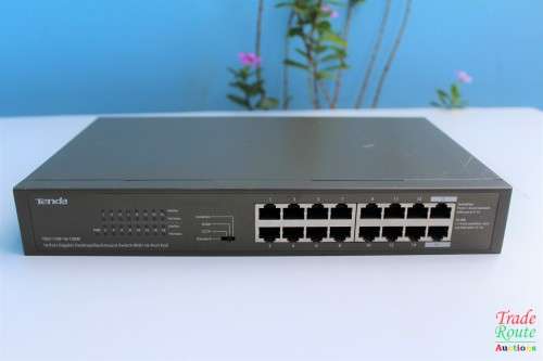 Tenda 16 Port GB Desktop - TEG1116P-16-150W - Smart Managed Switch with POE
