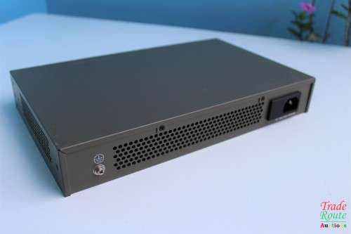 Tenda 16 Port GB Ethernet Switch - TEG1016D-16  [FOR SPARES OR REPAIR ]