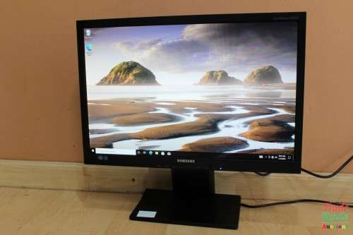 Samsung SyncMaster SA450 Series S22A450BW 22 inch LED Monitor  1680x1050 [VGA & DVI PORTS]