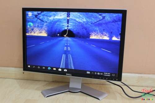 Dell UltraSharp 2407WFPB 24` Widescreen LCD Monitor [ VGA DVI S-VIDEO & COMPOSITE PORTS ]