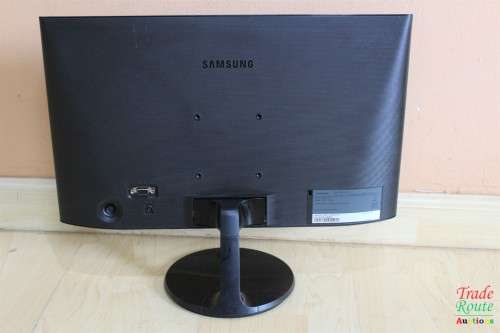 Samsung S19F350HN 18.5` W-LED LED Monitor [ POWER ADAPTER NOT INCLUDED]