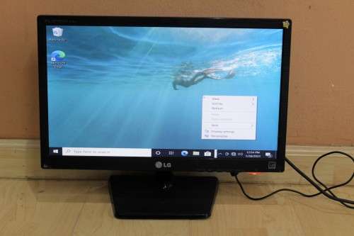 LG E1942C-BN 19 inch LED Wide Screen Monitor [ NO POWER ADAPTER INCLUDED ] TESTED WORKING