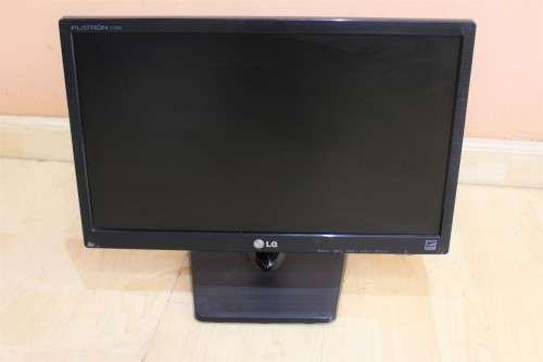 LG E1942C-BN 19 inch LED Wide Screen Monitor [ NO POWER ADAPTER INCLUDED ] TESTED WORKING