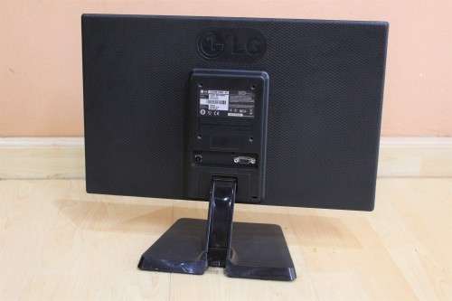 LG E1942C-BN 19 inch LED Wide Screen Monitor [ NO POWER ADAPTER INCLUDED ] TESTED WORKING