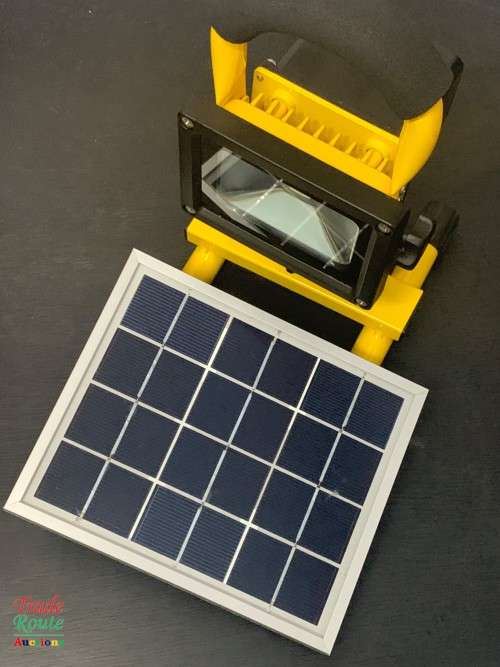 Beat Loadshedding ** Solar Rechargeable Outdoor LED Floodlight + Solar Panel & Cable -- R30 Shipping