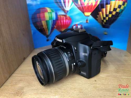 Canon EOS 1000D DSLR CAMERA with Canon 18-55 Lens Camera Kit