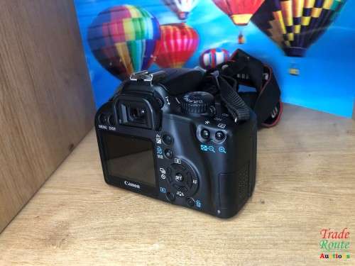 Canon EOS 1000D DSLR CAMERA with Canon 18-55 Lens Camera Kit