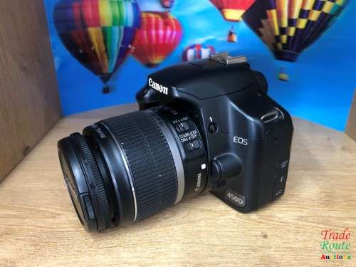 Canon EOS 450D DigitalSLR camera 12.2 Megapixels with Canon 18-55mm Lens Kit