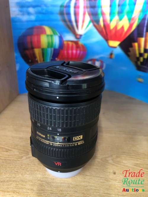 Nikon AF-S DX VR Zoom-Nikkor 18-200mm f/3.5-5.6G IF-ED