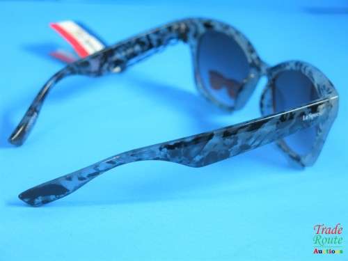 Le Specs  Polarized Sunglass - IN GENERIC HARD CASE