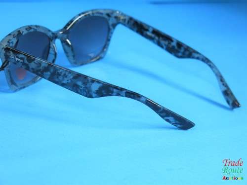 Le Specs  Polarized Sunglass - IN GENERIC HARD CASE