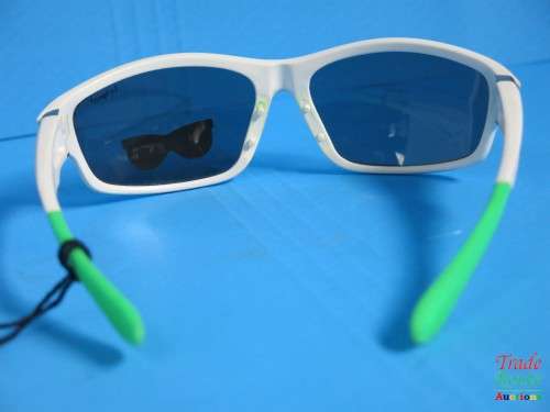 Le Specs  Polarized Sunglass - IN GENERIC HARD CASE