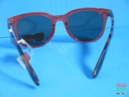 Le Specs  Polarized Sunglass - IN HARD CASE