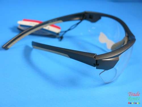 Le Specs  Polarized Sunglass - IN HARD CASE