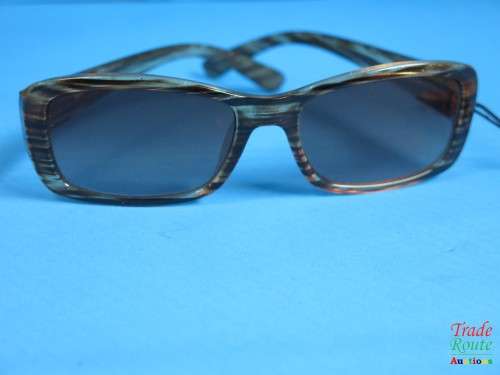 Le Specs  Polarized Sunglass - IN HARD CASE