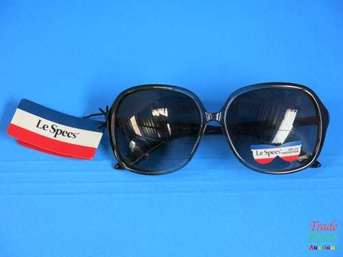 Le Specs  Polarized Sunglass - IN HARD CASE