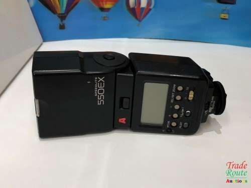 Canon 550EX Speedlite for Canon EOS DIGITAL SLR Cameras *** BARGAIN ** Fits all CANON DSLRs
