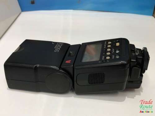 Canon 550EX Speedlite for Canon EOS DIGITAL SLR Cameras *** BARGAIN ** Fits all CANON DSLRs